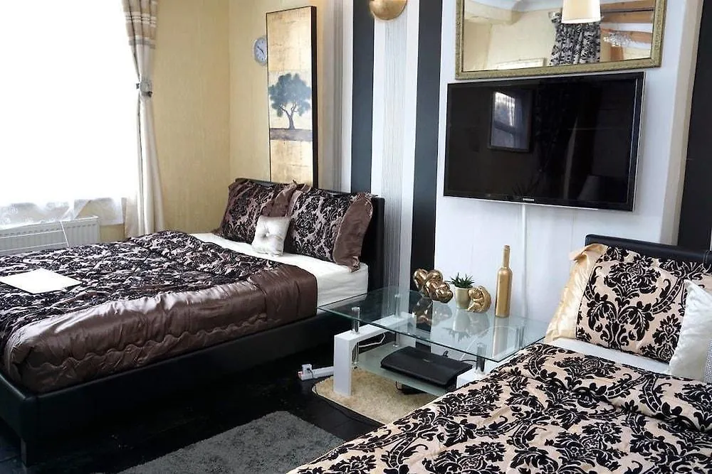 A & L Lodgings Barking  United Kingdom